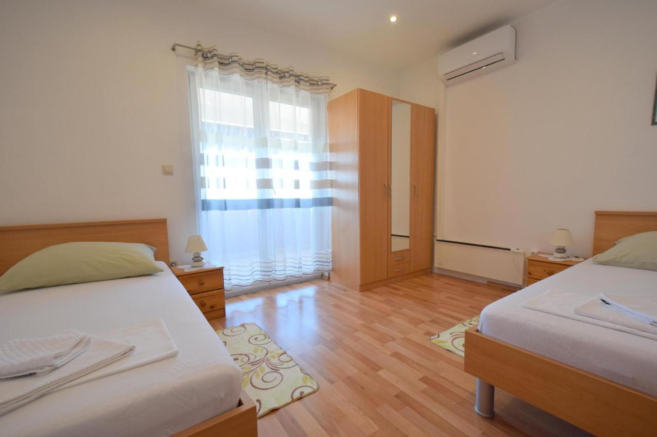 Apartments Marjolovic Нивице Екстериор снимка